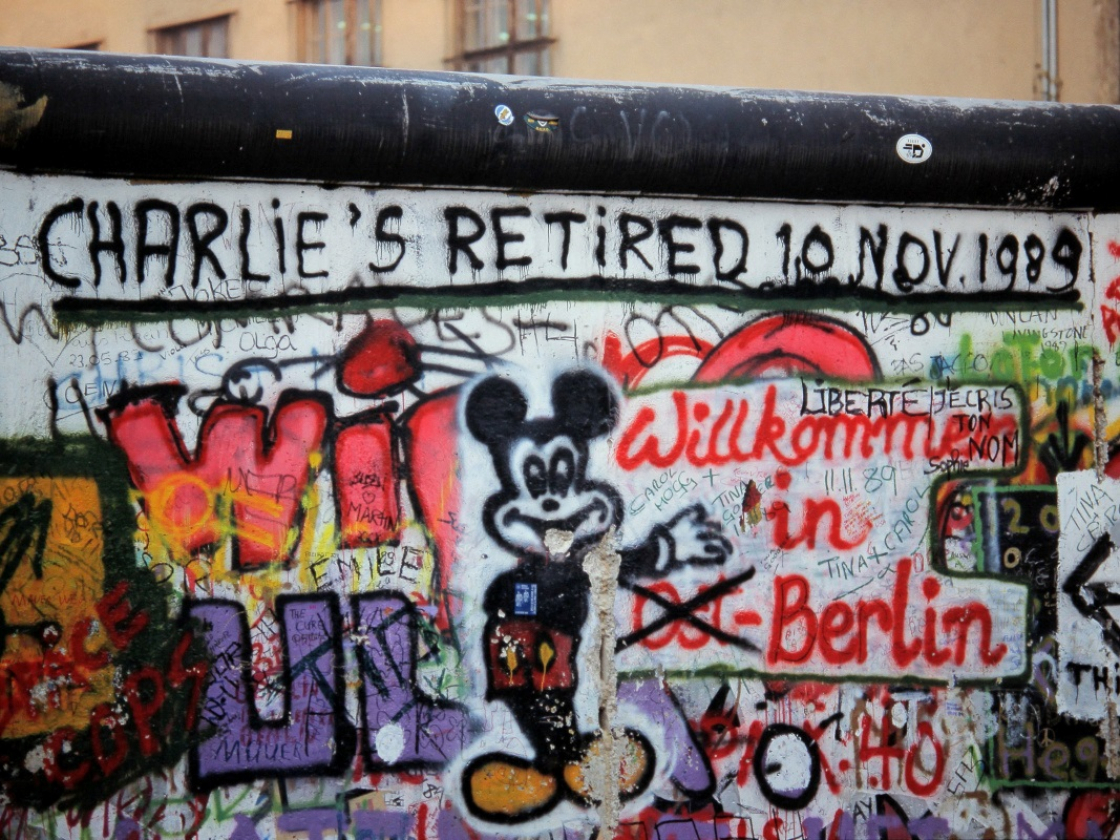 Graffiti an der Mauer am Checkpoint Charlie