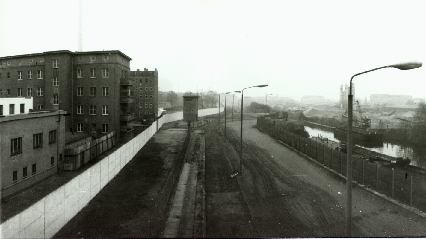 Der Führungsturm am Kieler Eck im Grenzstreifen