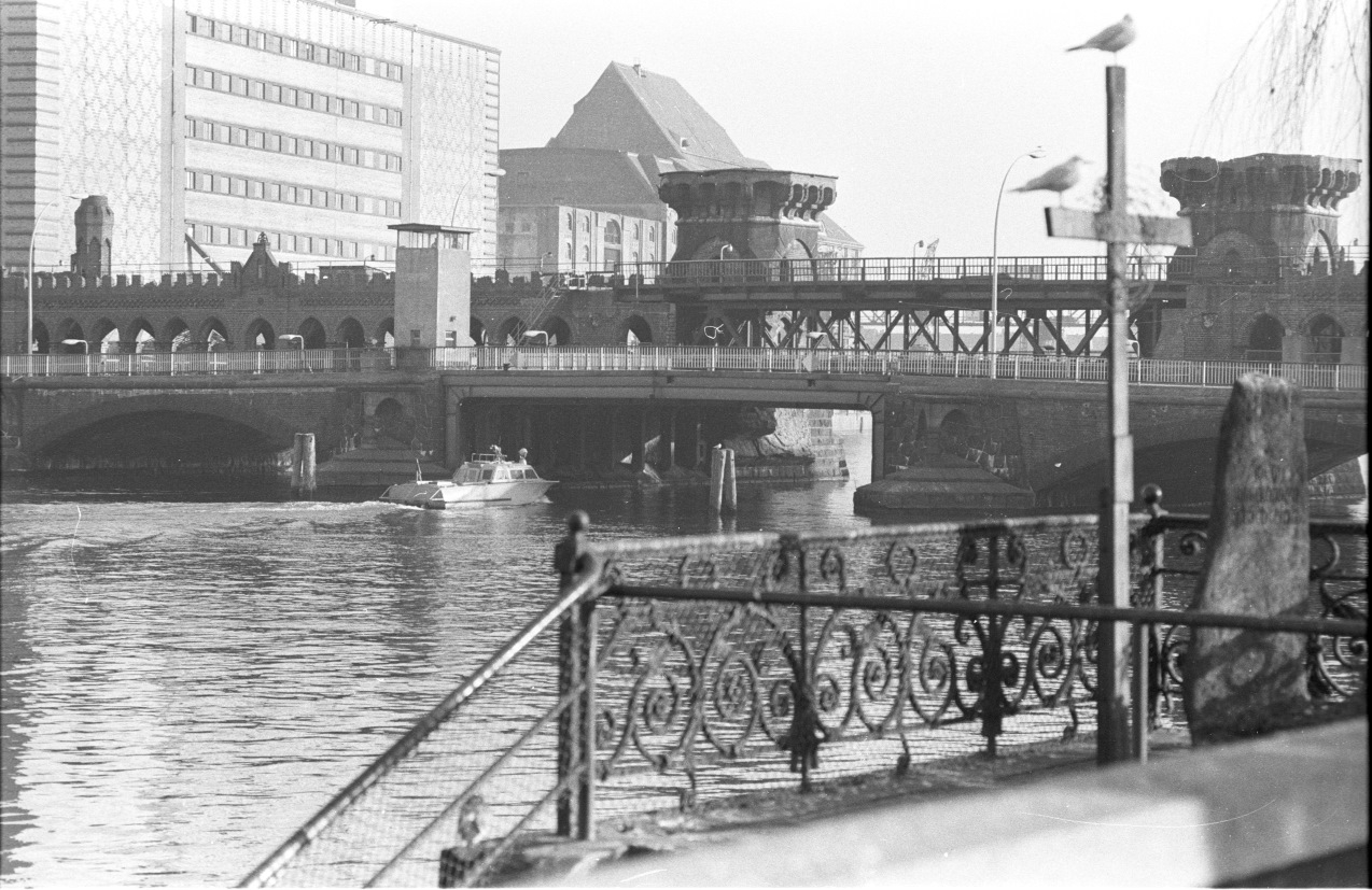 Grenze an der Oberbaumbrücke